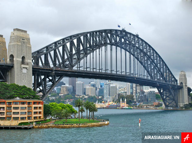 ve may bay di sydney gia re